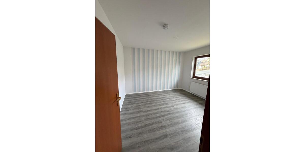 Erdgeschoßwohnung Frankenberg (Eder) - 3 Zimmer, 93 m&sup2;, 650&euro; | Angebot:26338103