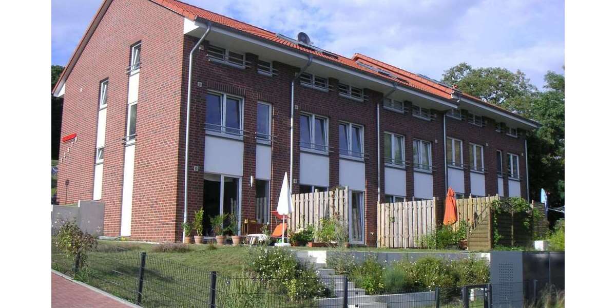 Haus zum Mieten in Bad Salzdetfurth 877 € 119.44 m² 4 zimmer