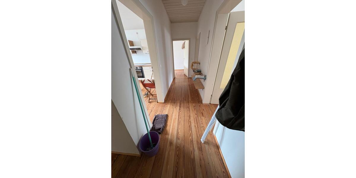 Etagenwohnung Trier Feyen-Weismark - 4 Zimmer, 70 m&sup2;, 885&euro; | Angebot:25941907