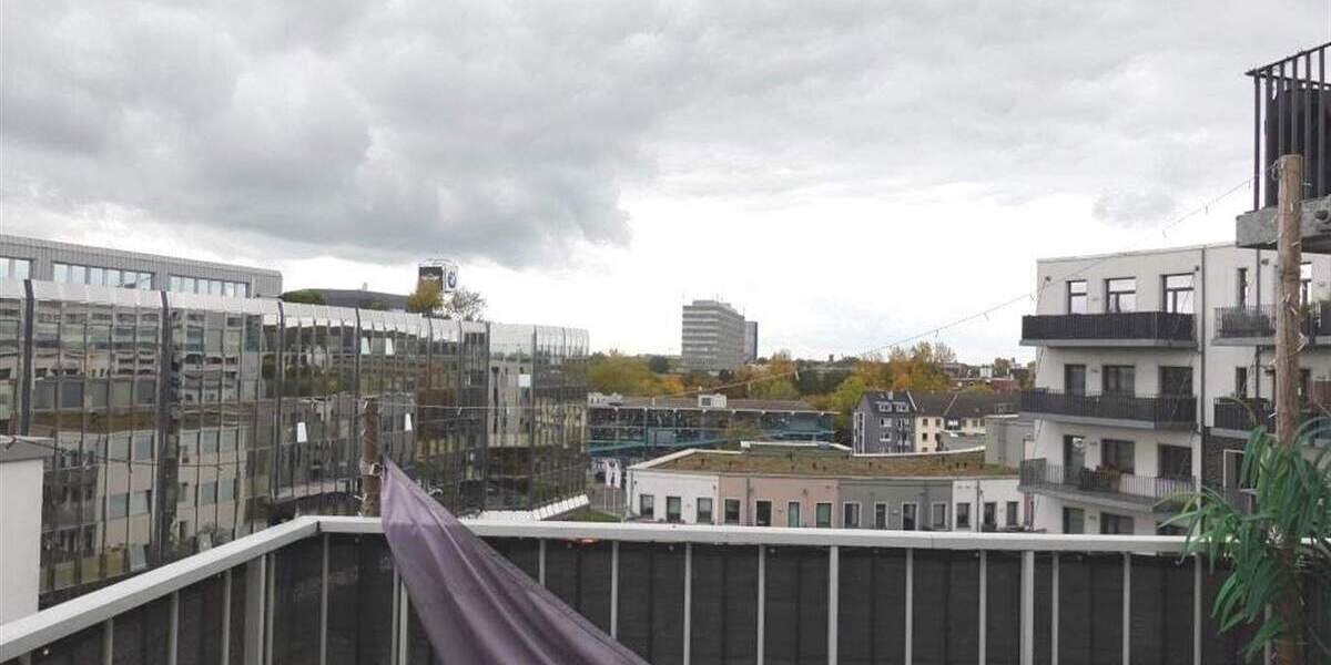 Besondere Immobilie - 3 Zimmer mit Sonnenterrasse, Balkon, Fernblick, EBK, Fußbodenheizung, 2 Bäder 3 zimmer