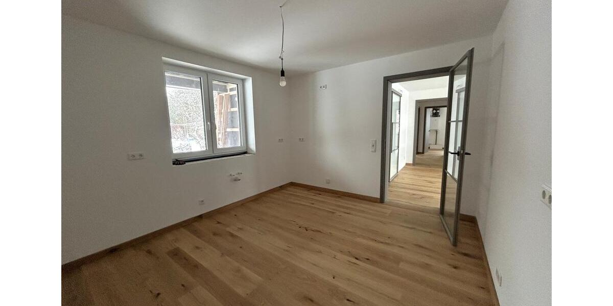 Erdgeschoßwohnung Wiefelstede - 4 Zimmer, 129 m&sup2;, 1.450&euro; | Angebot:24950148