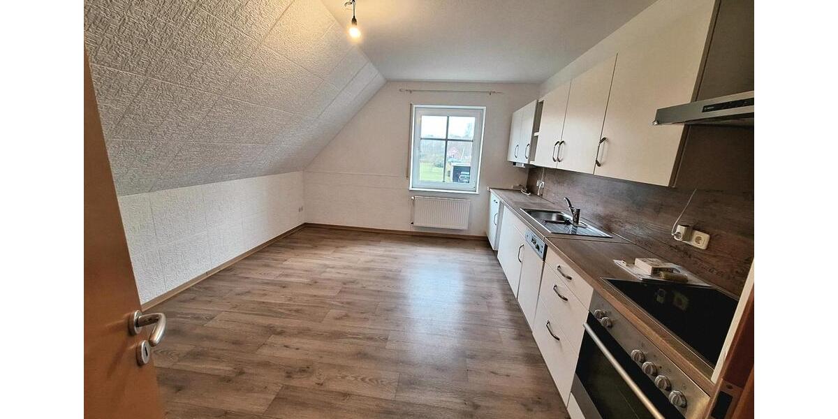 Dachgeschoßwohnung Barßel - 2 Zimmer, 106 m&sup2;, 650&euro; | Angebot:25613354