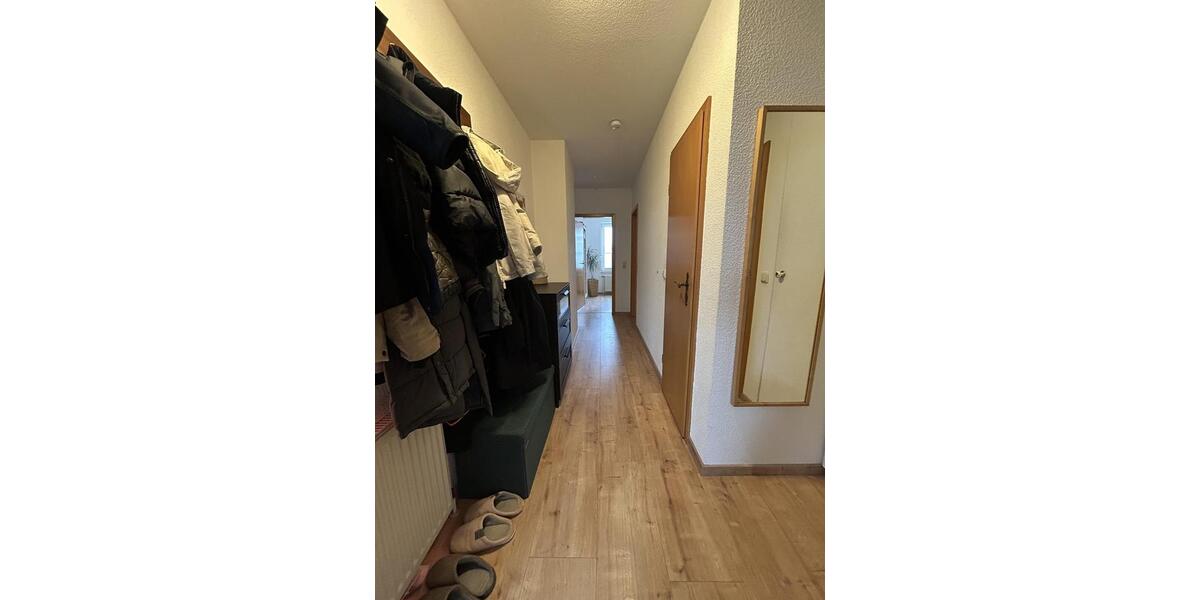 Dachgeschoßwohnung Hannover Herrenhausen-Stöcken - 3 Zimmer, 84 m&sup2;, 880&euro; | Angebot:24890343