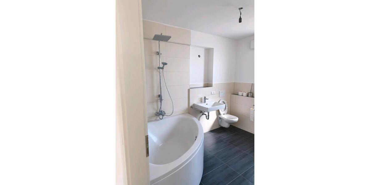 Etagenwohnung Köfering - 2 Zimmer, 69 m&sup2;, 890&euro; | Angebot:26049404