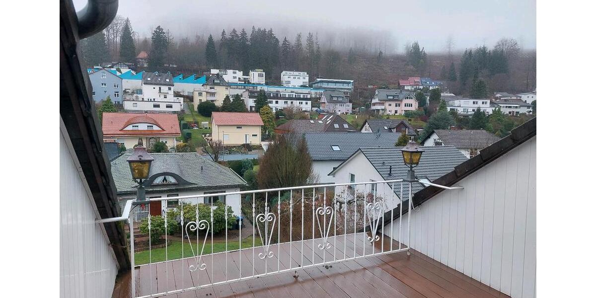 NIEDERREIFENBERG!,sehr helle,2 Zimmer Dachgeschosswohnung 2 zimmer