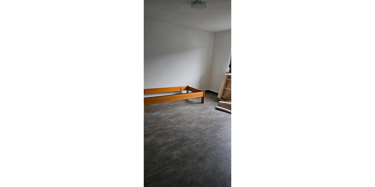 Etagenwohnung Neunkirchen - 4 Zimmer, 80 m&sup2;, 840&euro; | Angebot:13871433