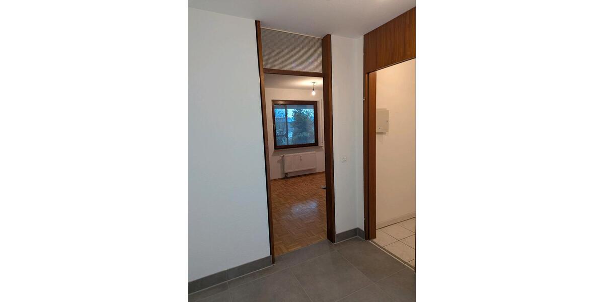 Erdgeschoßwohnung Eislingen (Fils) - 2 Zimmer, 81 m&sup2;, 1.110&euro; | Angebot:25615160