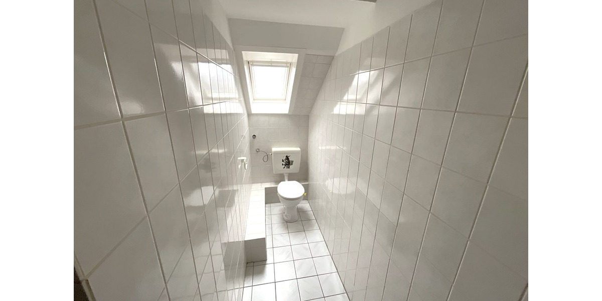 Dachgeschoßwohnung Essen Stadtbezirk IV - 2 Zimmer, 48 m&sup2;, 409&euro; | Angebot:25423606