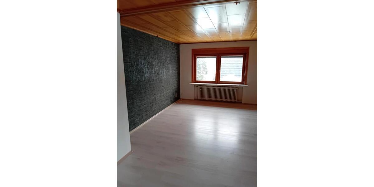 Etagenwohnung Freden (Leine) - 4 Zimmer, 130 m&sup2;, 620&euro; | Angebot:24764074
