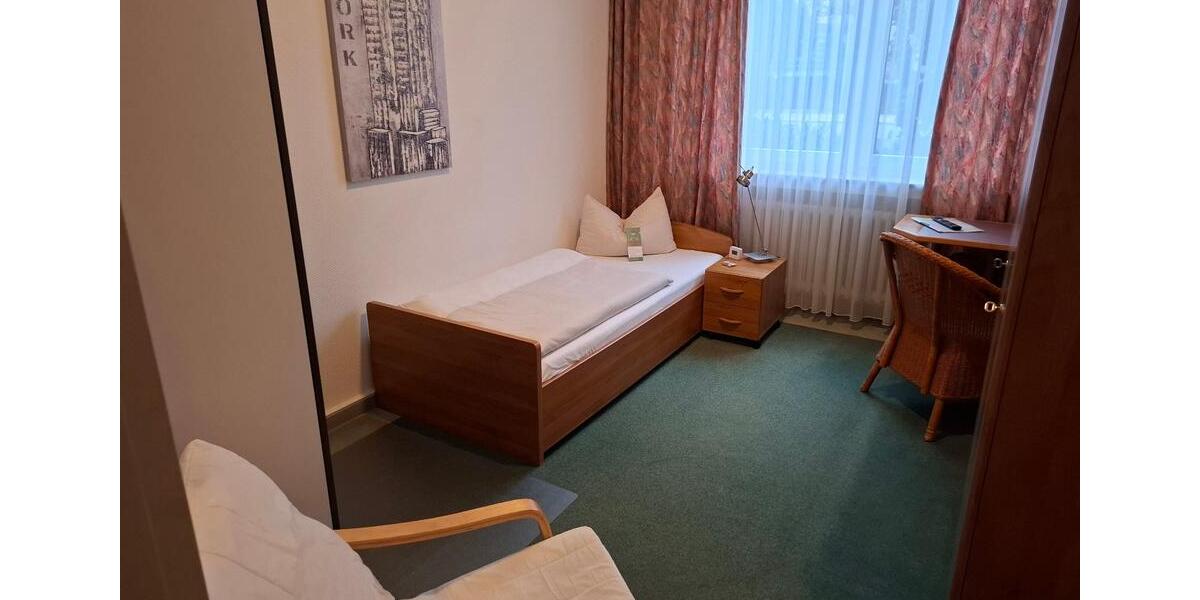 Etagenwohnung Halle - 1 Zimmer, 19 m&sup2;, 580&euro; | Angebot:25882228