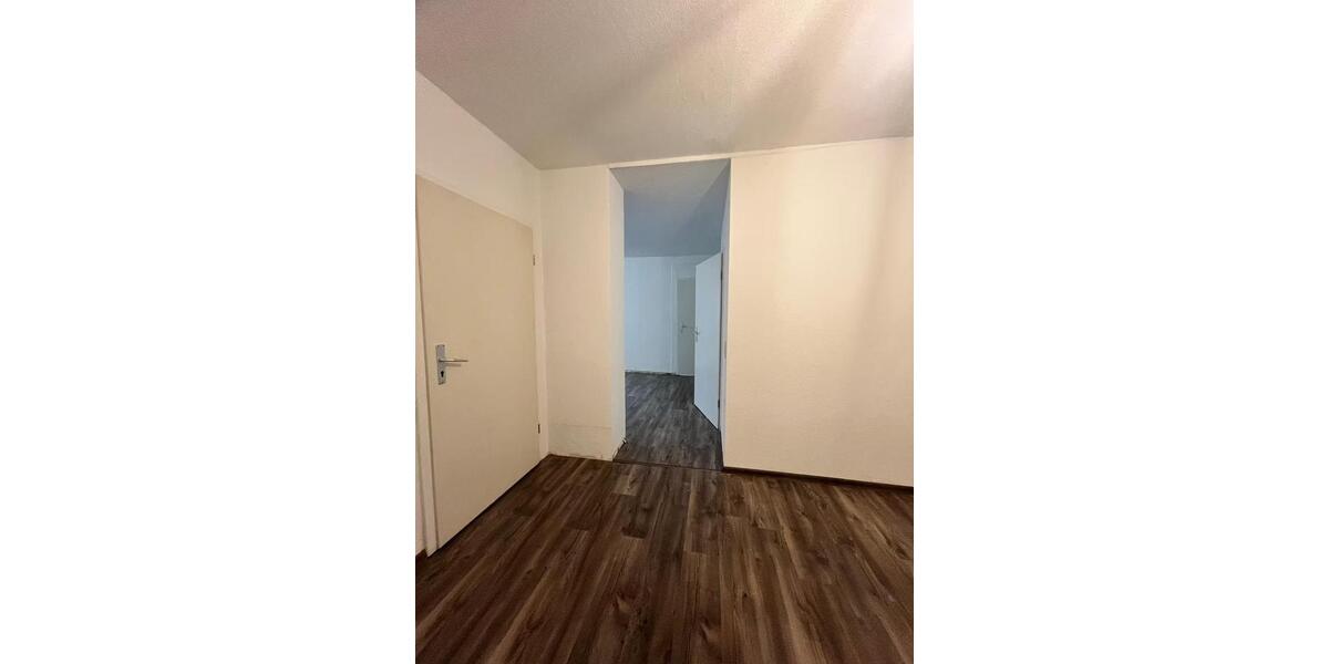 Etagenwohnung Nordenham - 3 Zimmer, 66 m&sup2;, 540&euro; | Angebot:24873017
