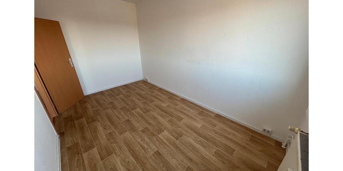 Dachgeschoßwohnung Halberstadt - 4 Zimmer, 70 m&sup2;, 352&euro; | Angebot:24440765
