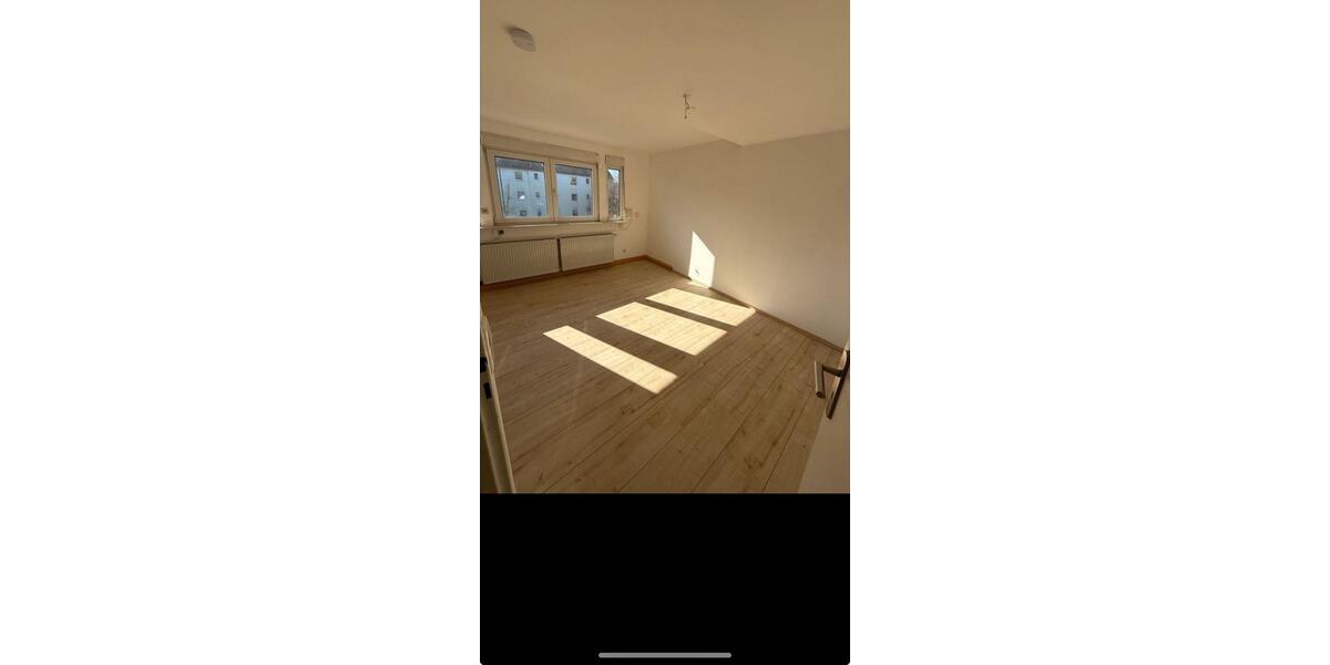 4- Zimmer Wohnung • stadtnah • DG • sofort frei 4 zimmer