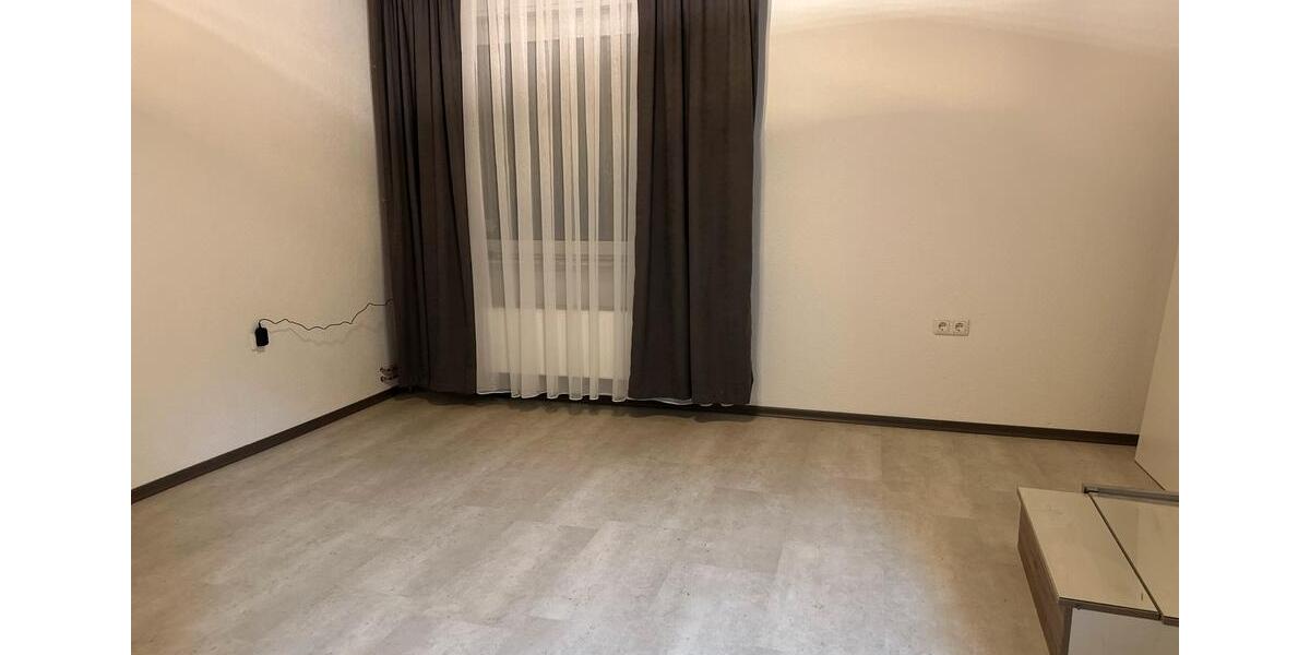 WG-Zimmer in Siegen- Weidenau- perfekte Lage nahe der Uni! 1 zimmer