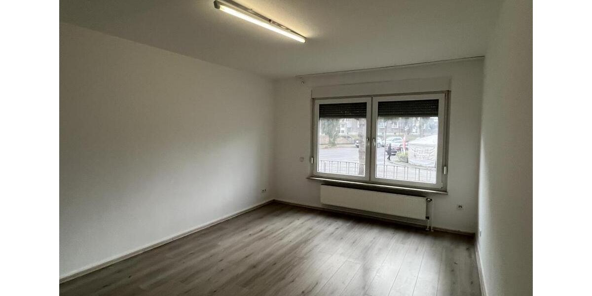 ~ 2 Kaltmieten geschenktn bis 31.12.2025 anmieten! + EG-Wohnung in ruhiger mit Laminat und geweißt ~ 3 zimmer