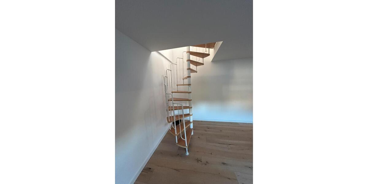 Einfamilienhaus Biedenkopf - 5 Zimmer, 120 m&sup2;, 1.700&euro; | Angebot:26199677