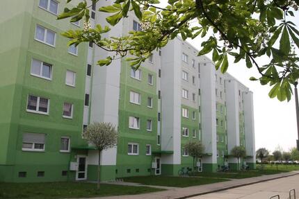 Wohnung Bernburg (Saale) - 3 Zimmer, 71 m&sup2;, 495&euro; | Angebot:25251285