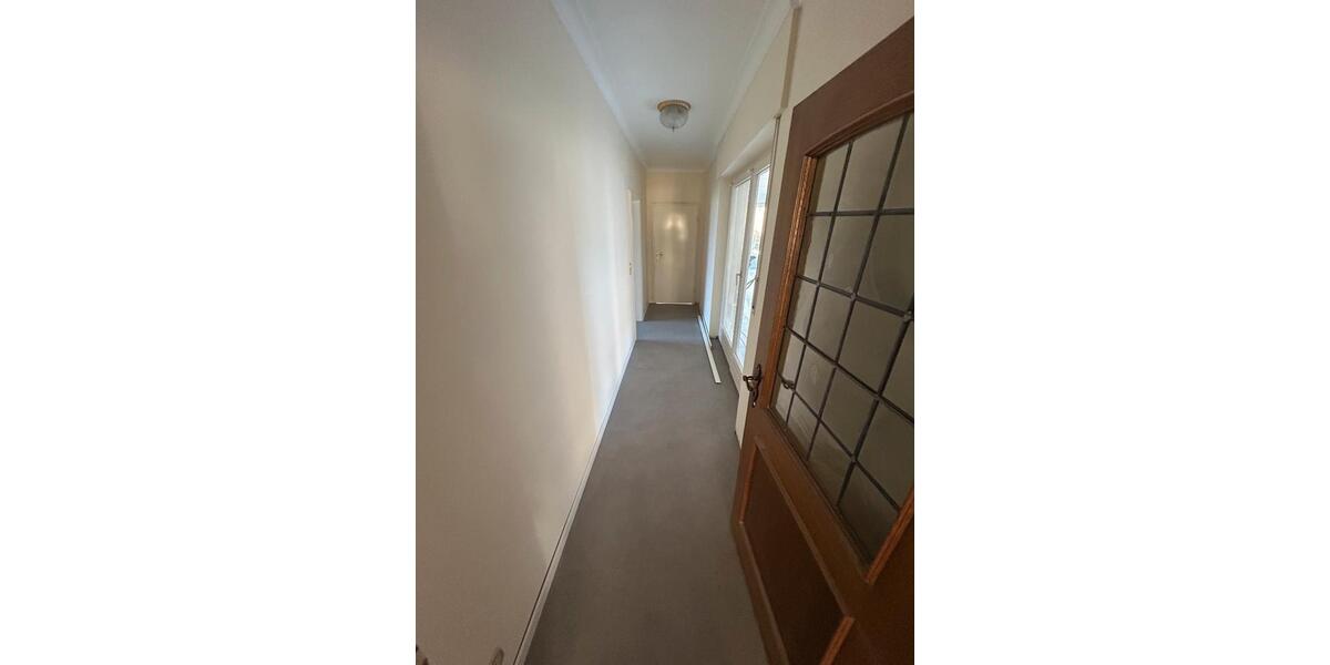 Erdgeschoßwohnung Wildeshausen - 5 Zimmer, 186 m&sup2;, 1.500&euro; | Angebot:25853411