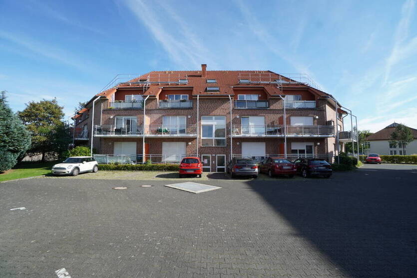 Helle & einladende 2-Zimmer-Maisonette-Wohnung mit Küche und Balkon wartet auf einen neuen Mieter!