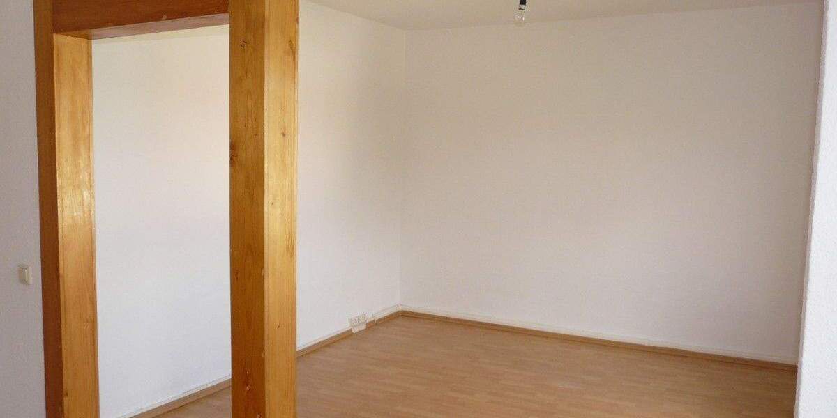 Etagenwohnung Gößnitz - 2 Zimmer, 49 m&sup2;, 255&euro; | Angebot:25862416