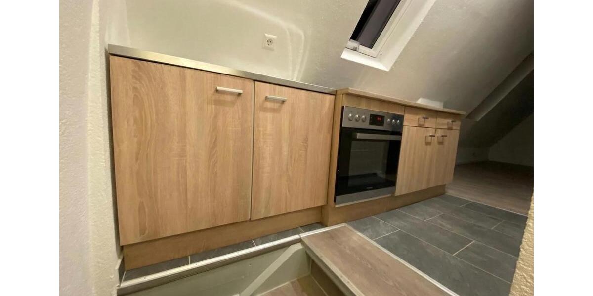 Dachgeschoßwohnung Villingen-Schwenningen Schwenningen - 1 Zimmer, 20 m&sup2;, 550&euro; | Angebot:25833356