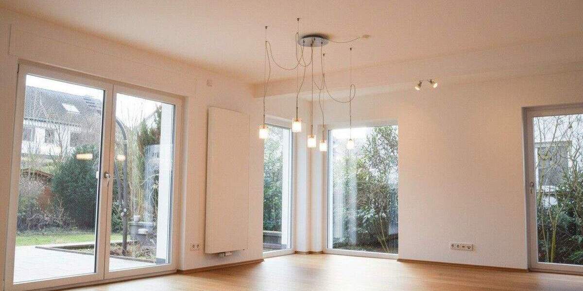 Freistehendes Einfamilienhaus mit großem Garten 9 zimmer