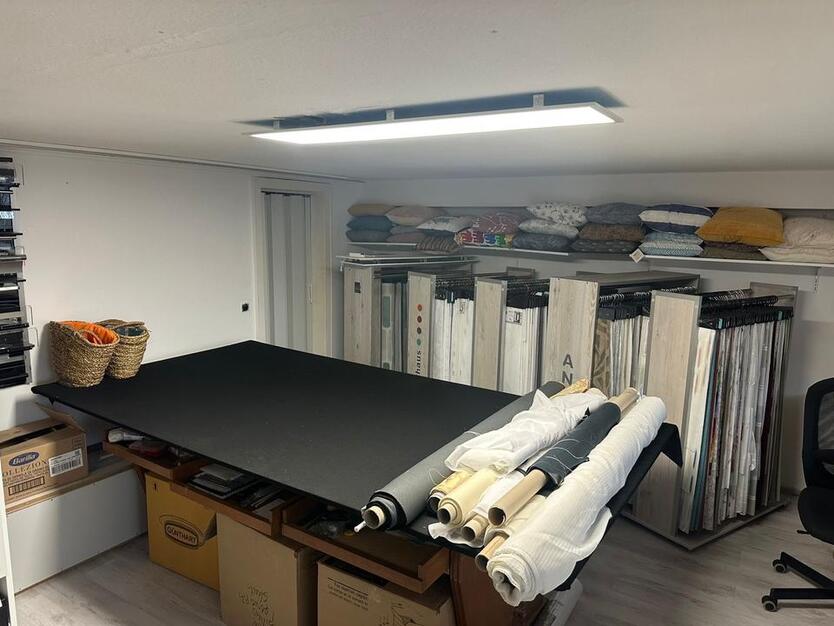 Büro-Gewerberäumlichkeit zu vermieten