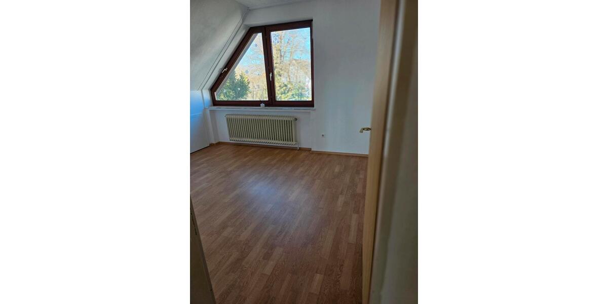 Einfamilienhaus Stuhr - 7 Zimmer, 200 m&sup2;, 1.500&euro; | Angebot:25882466