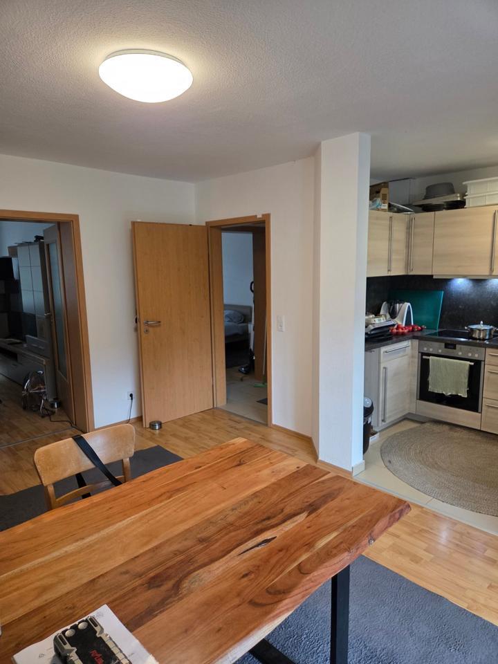 Moderne 2-Raum-Wohnung mit Balkon & Einbauküche zimmer