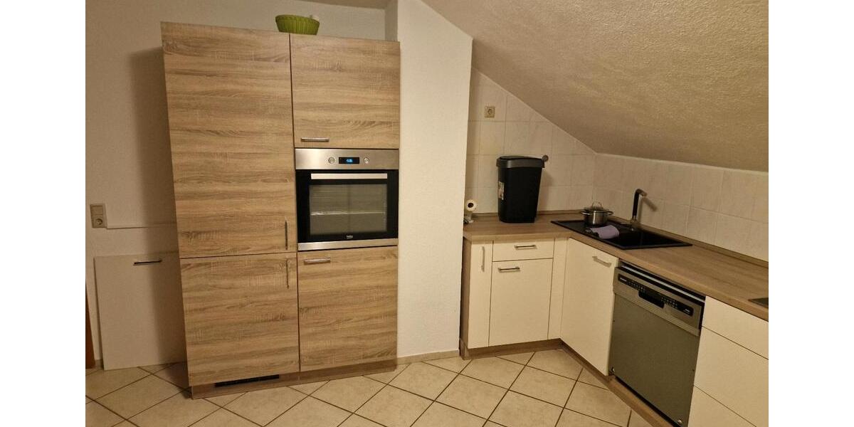Dachgeschoßwohnung Bad Hersfeld - 4 Zimmer, 96 m&sup2;, 800&euro; | Angebot:26459853