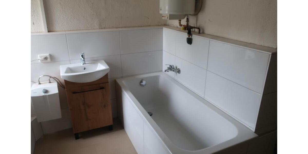 Reihenhaus Mansfeld - 8 Zimmer, 160 m&sup2;, 720&euro; | Angebot:26185377