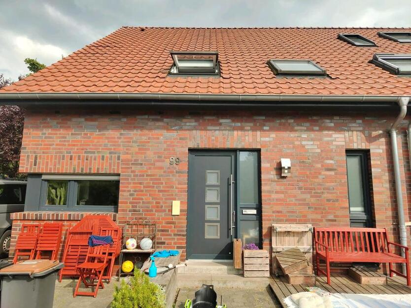 Zwischenmiete 3 Zimmer in Doppelhaus für 3 Monte zimmer