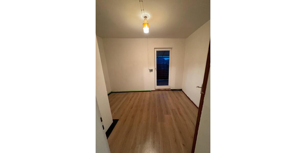 Einfamilienhaus Bad Kissingen - 6 Zimmer, 200 m&sup2;, 1.180&euro; | Angebot:25046996