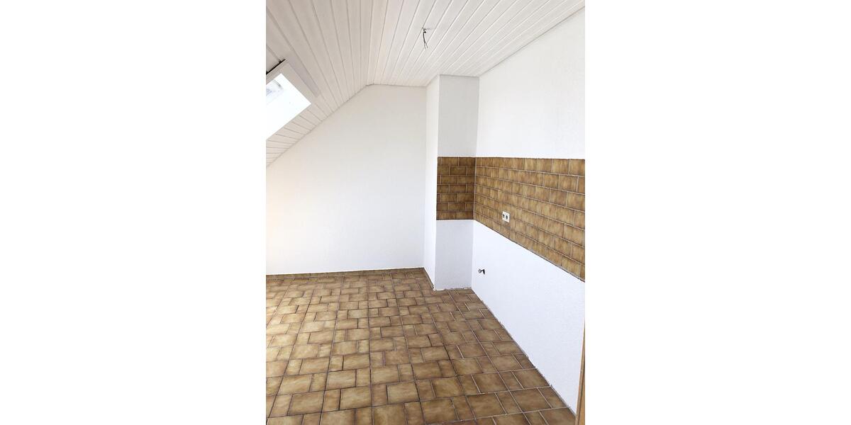 Lichtdurchflutete Wohnung mit Wintergarten & modernem Schnitt 3 zimmer