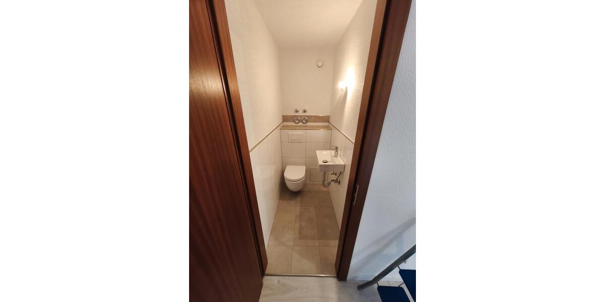 Etagenwohnung Sindelfingen Eichholz - 2 Zimmer, 67 m&sup2;, 980&euro; | Angebot:26705353