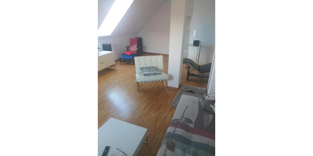 Dachgeschoßwohnung Bad Arolsen - 4 Zimmer, 115 m&sup2;, 950&euro; | Angebot:26004101