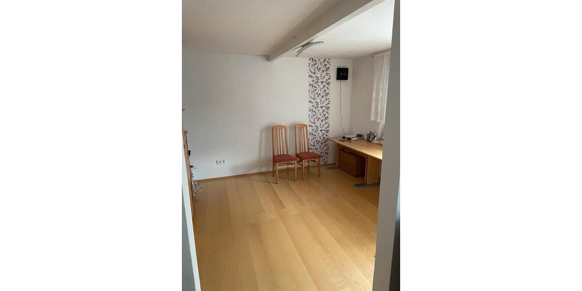 Einfamilienhaus Burbach - 5 Zimmer, 180 m&sup2;, 1.300&euro; | Angebot:26614751