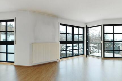 Wohnung mit 3 Zimmern - 2 Balkonen - 1 Carport 3 zimmer