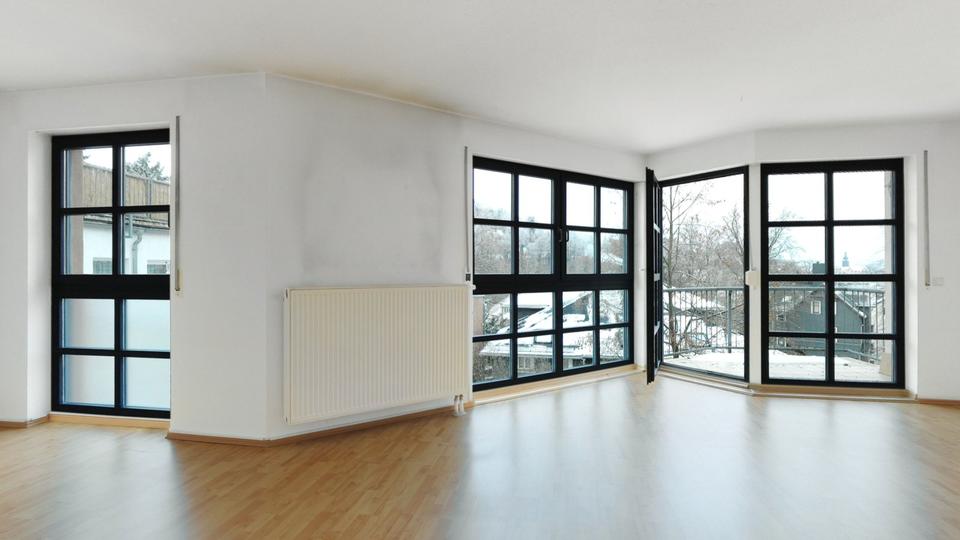 Wohnung mit 3 Zimmern - 2 Balkonen - 1 Carport 3 zimmer