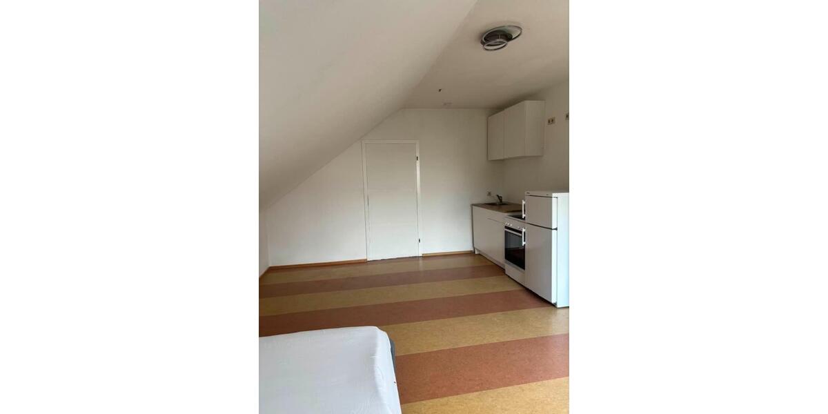 Etagenwohnung Kronach - 1 Zimmer, 27 m&sup2;, 350&euro; | Angebot:25351672