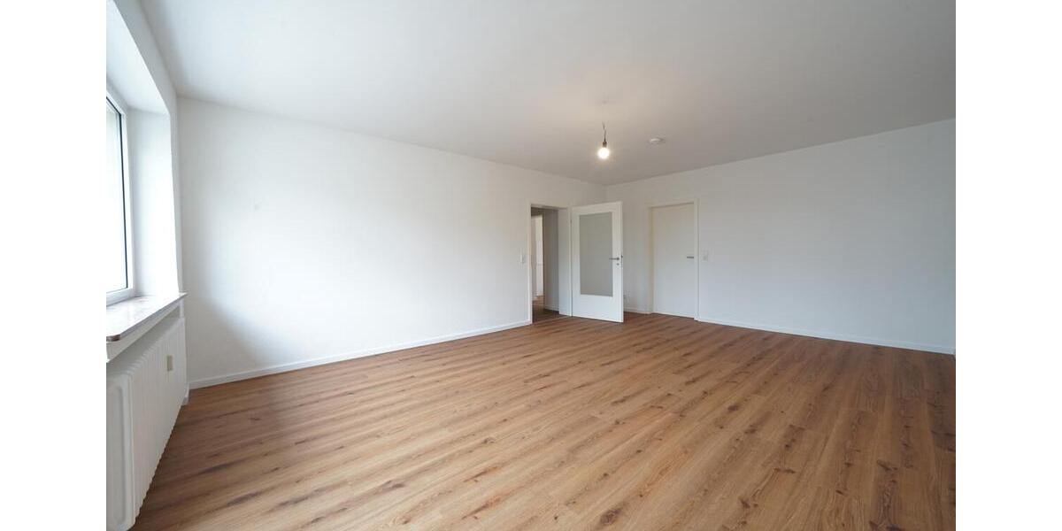 Etagenwohnung Köln Nippes - 3 Zimmer, 89 m&sup2;, 1.290&euro; | Angebot:26648409