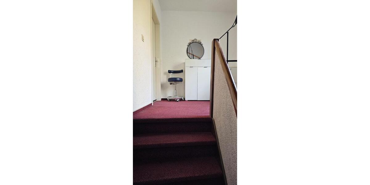 Etagenwohnung Wiesbaden Biebrich - 4 Zimmer, 1.800&euro; | Angebot:23472173