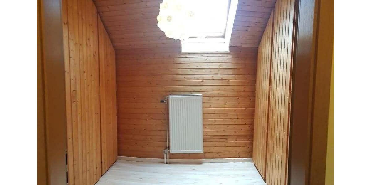 Einfamilienhaus Weiden in der Oberpfalz - 5 Zimmer, 185 m&sup2;, 2.250&euro; | Angebot:24666950