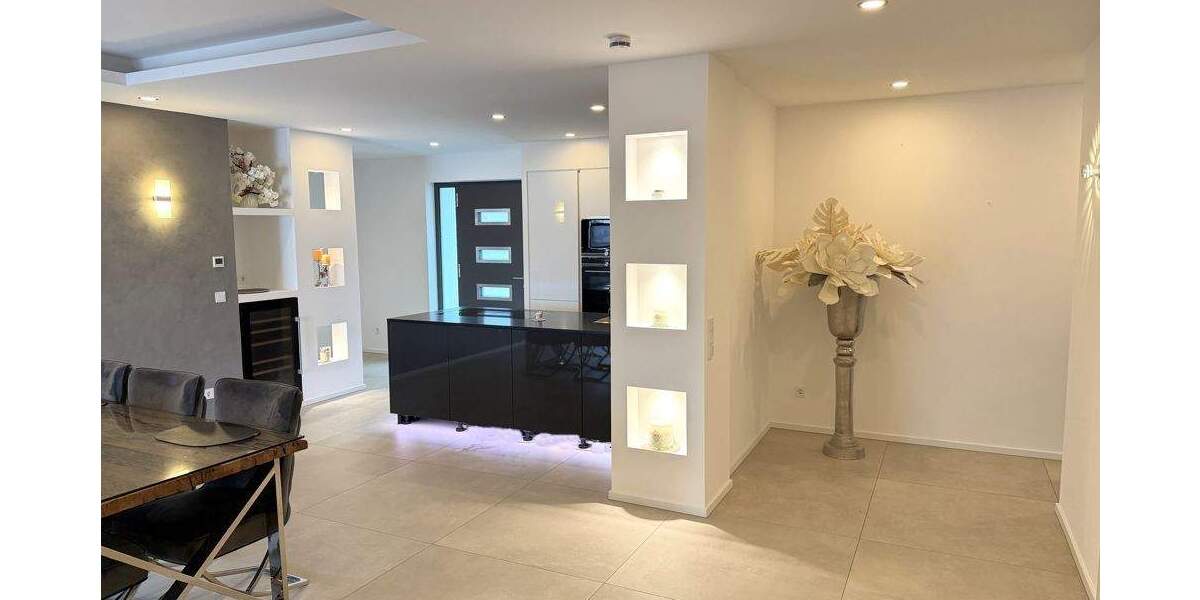 Etagenwohnung Worms Innenstadt - 4 Zimmer, 135 m&sup2;, 1.490&euro; | Angebot:25684740