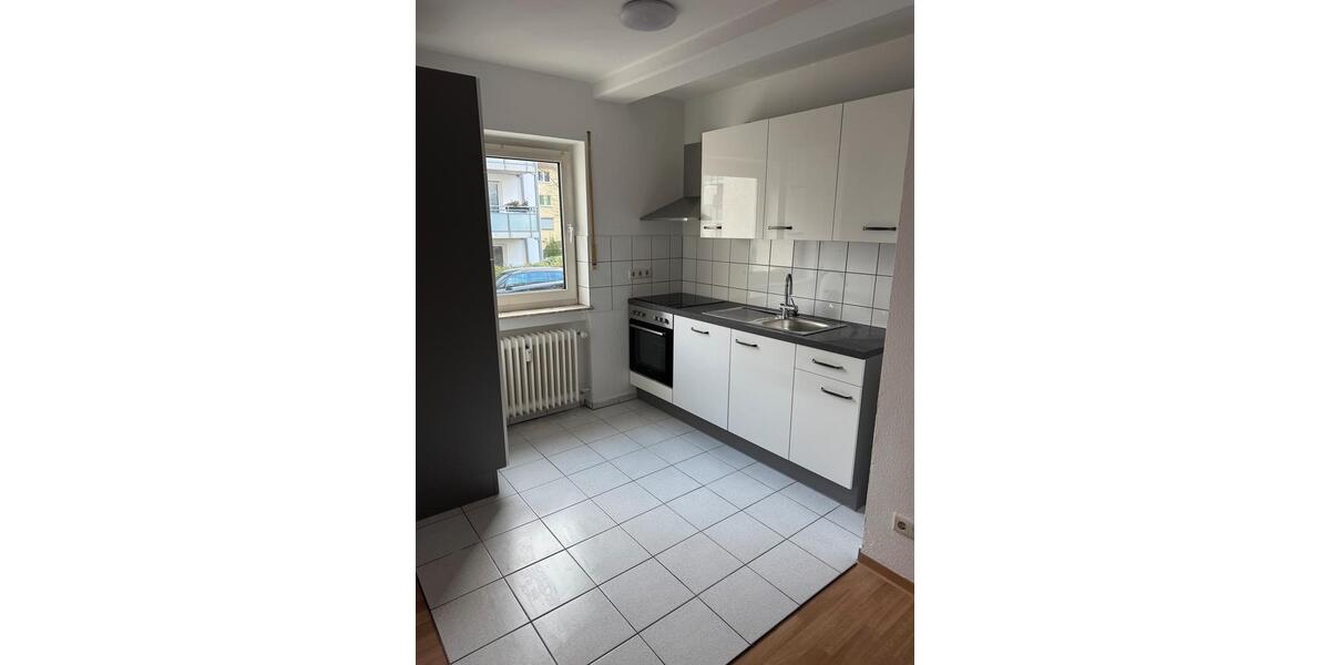 Etagenwohnung Gießen - 5 Zimmer, 96 m&sup2;, 1.000&euro; | Angebot:25054320