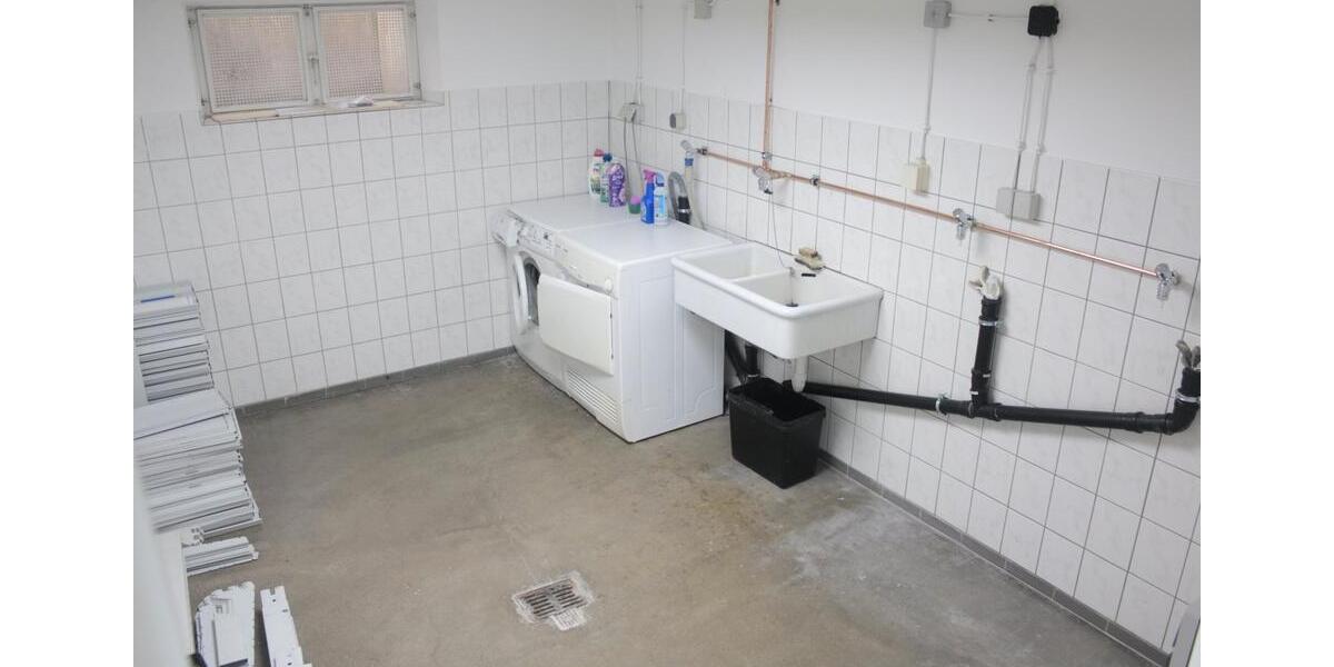 Dachgeschoßwohnung Püttlingen - 3 Zimmer, 106 m&sup2;, 780&euro; | Angebot:26251844