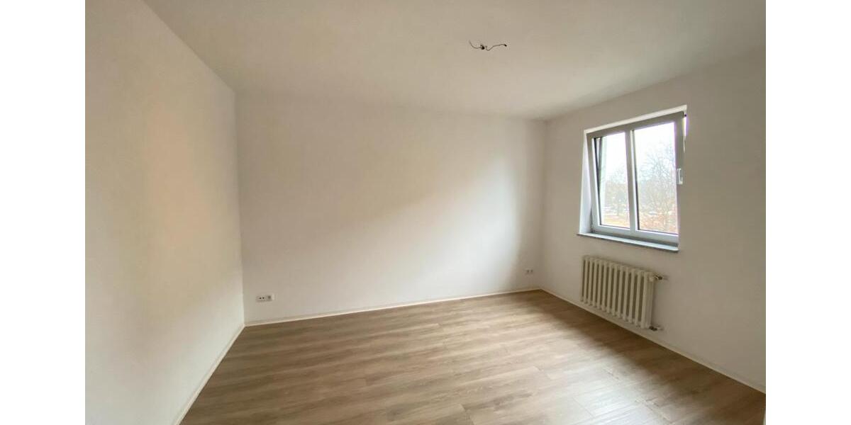 Etagenwohnung Gröditz - 2 Zimmer, 50 m&sup2;, 365&euro; | Angebot:24782806