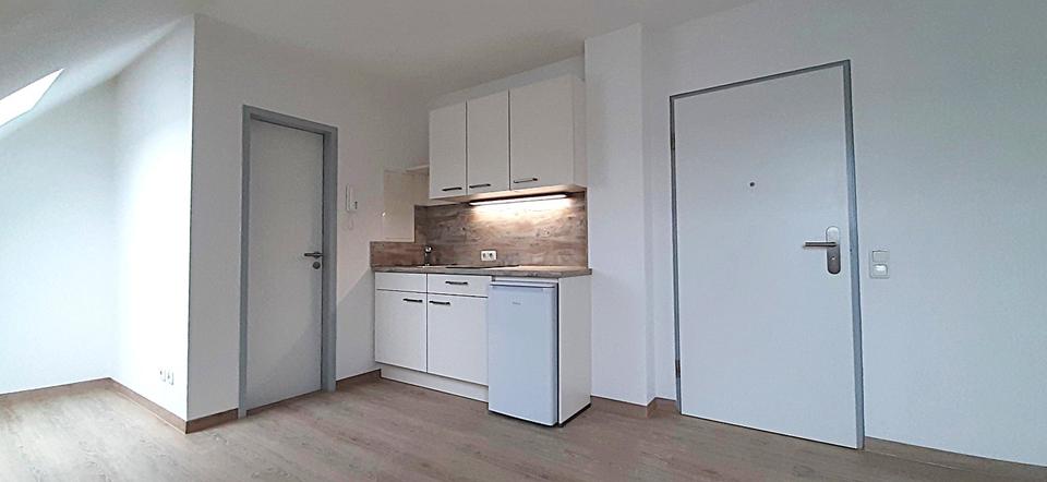 Dachgeschoßwohnung Bayreuth City - 1 Zimmer, 19 m&sup2;, 379&euro; | Angebot:25268787