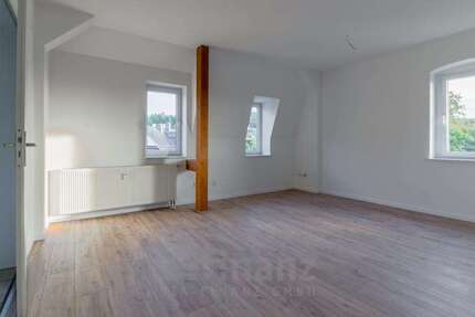 Wohnung Hohenstein-Ernstthal Ernstthal - 4 Zimmer, 71 m&sup2;, 392&euro; | Angebot:23133921