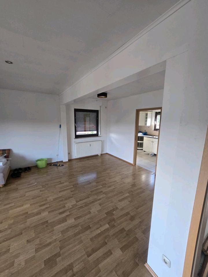 3-Zimmer-Wohnung mit Balkon+Terrasse+Garage ca. 90 qm